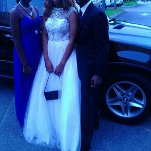 White prom dress/ wedding dress