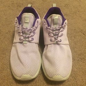 Nike Roshes. Light purple