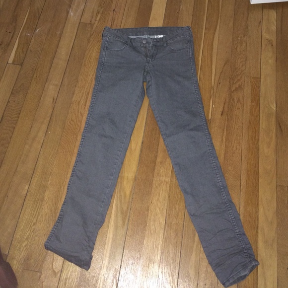 gray skinny jeans