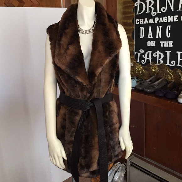 Ellen Tracy Faux Fur Vest