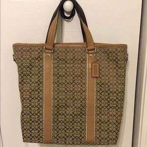 Coach voyage signature tote bag