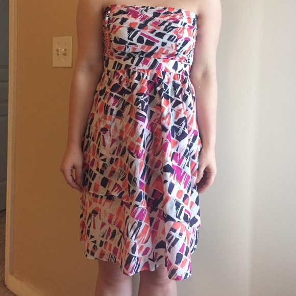 Kenzie Dress Size 8 NWT