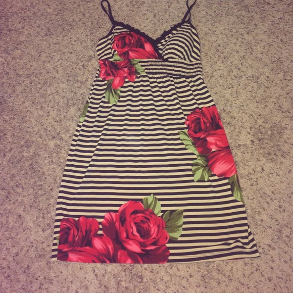 🚫sold🚫 New never worn Summer Dress