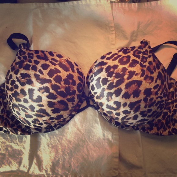 Victoria's Secret plunge bra
