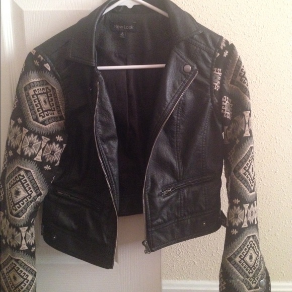 leather jacket / design on sleeves SIZE : M