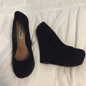 ❌TRADED❌Steve Madden suede size 6 pumps