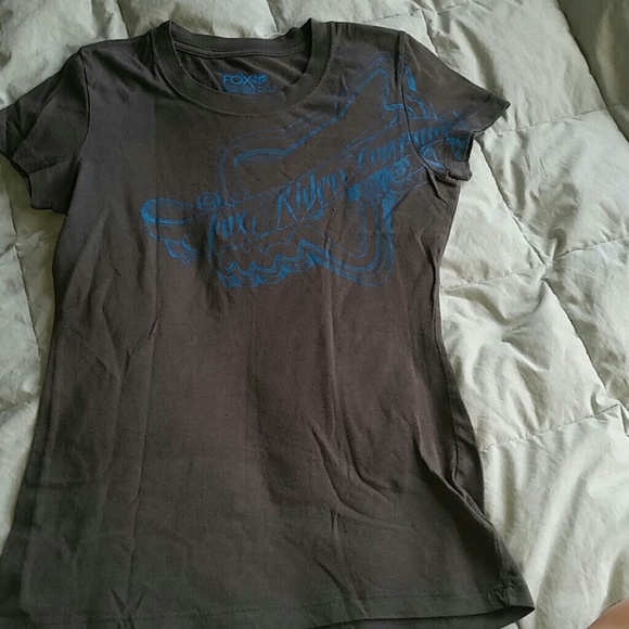 Grey fox company t-shirt