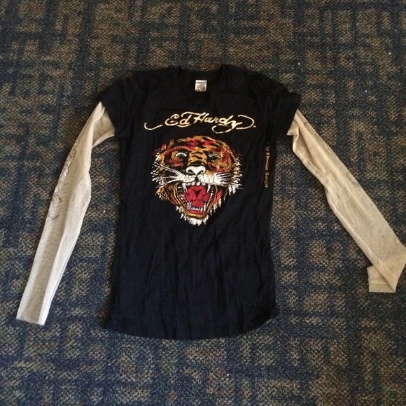 Ed hardy tee with netted sleeves