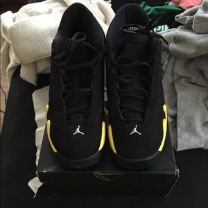 Air Jordan 14 Vibrant Yellow