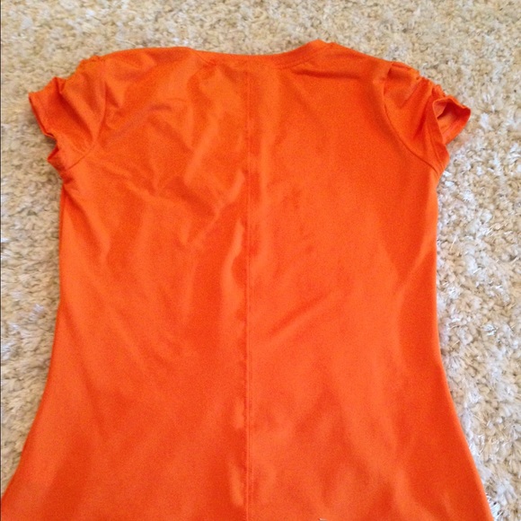 Workout Top!!! - Picture 3 of 4