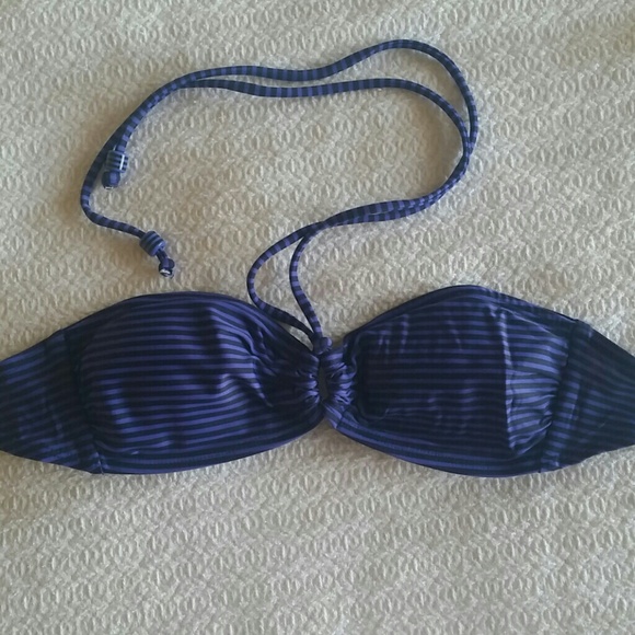 H&M Striped Bikini Top