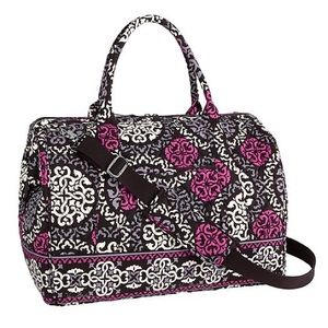 ISO VERA BRADLEY DUFFLE