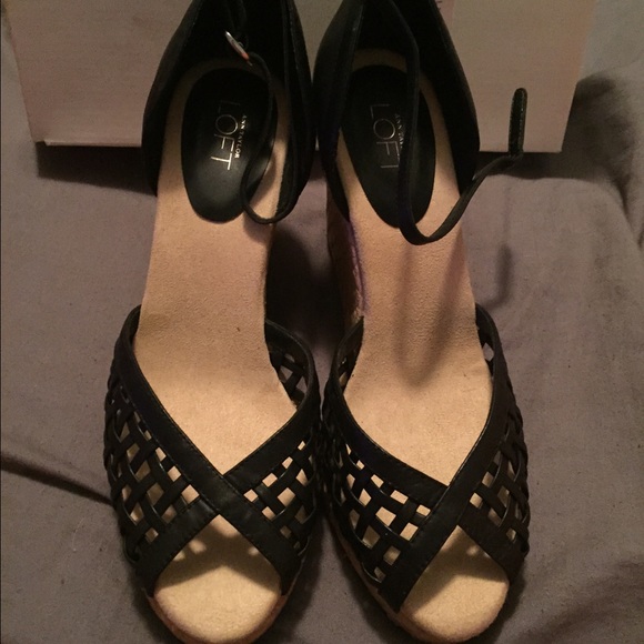 Ann Taylor loft wedges