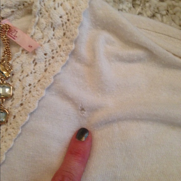 Poncho - Picture 3 of 3