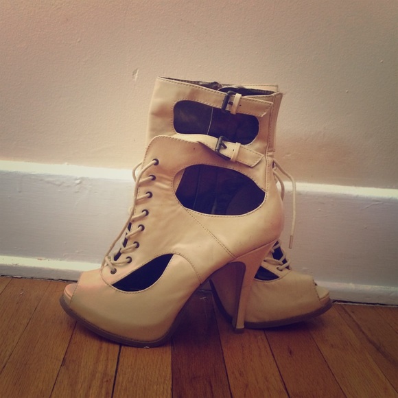 Spring booties