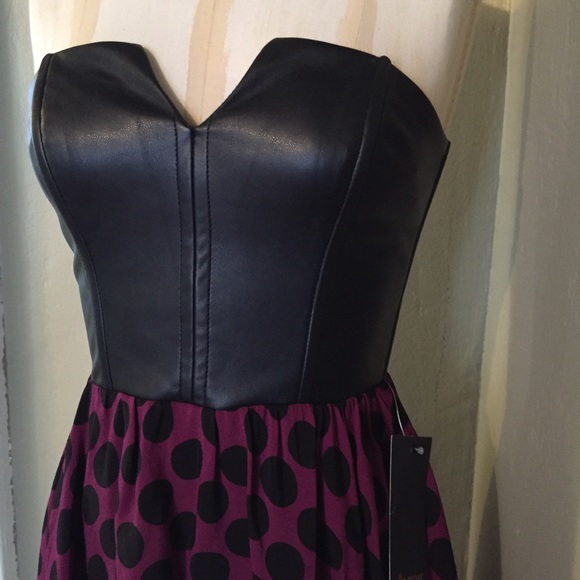 SOLD - Picture 4 of 4