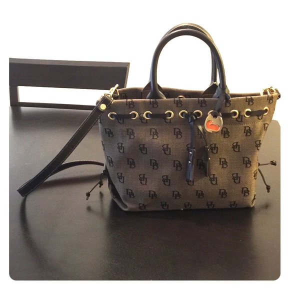 👜NWOT Rare Genuine Dooney & Bourke Handbag