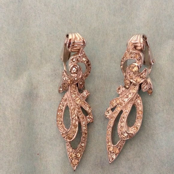 Accessories - Silver rhinestone earrings (vintage)