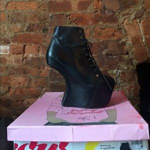 Jeffery Campbell Night Walks