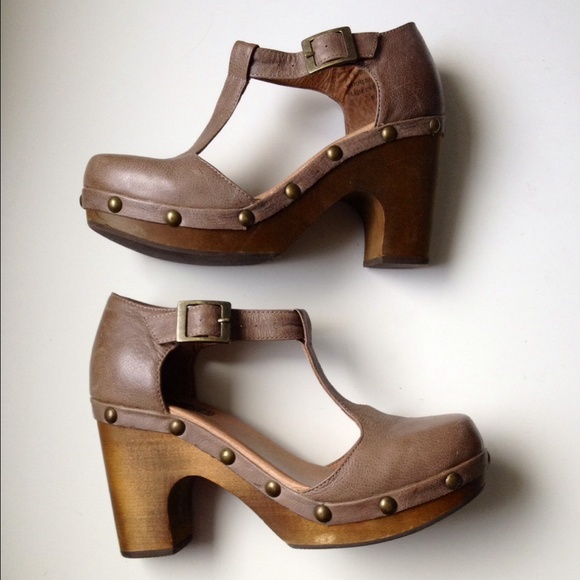 Jeffrey Campbell Woodies Platform Clogs