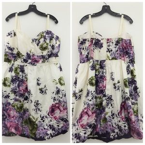 ❎SOLD❎ Ivory Tafetta Floral Bubble Hem Dress