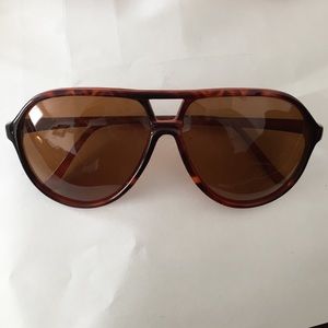 VINTAGE Sunglasses.