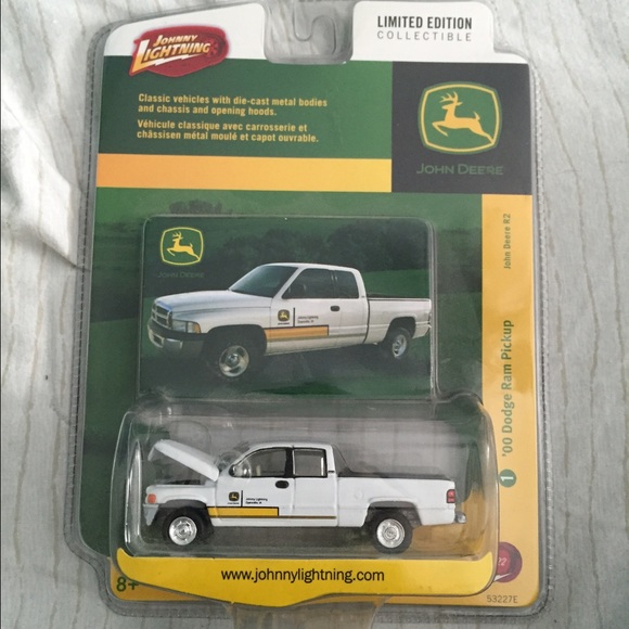 ✨ John Deere Limited Edition 2000 Dodge Ram Truck