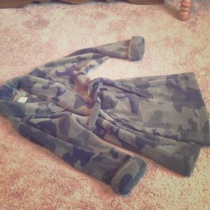 Camoflauge boys robe