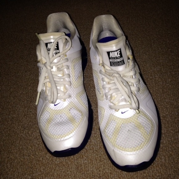 Nike Lunar Workout shoes