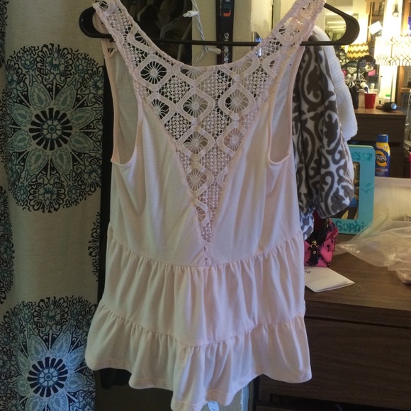 Light Pink flowy tank/ XS