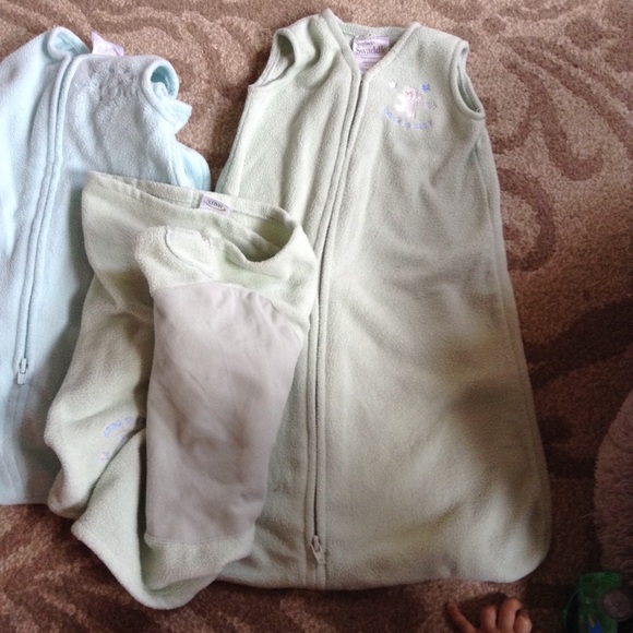 Newborn swaddle - Picture 3 of 3