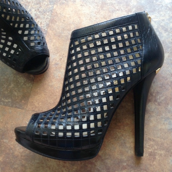 Michael Kors Boots - 🌸SOLD🌸NEW MICHAEL Kors black leather graham boot