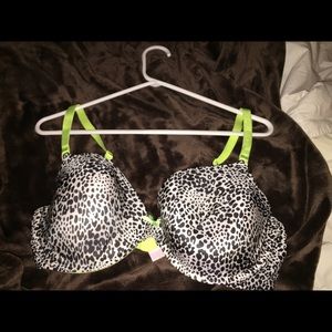 38 DD Victoria's Secret bra