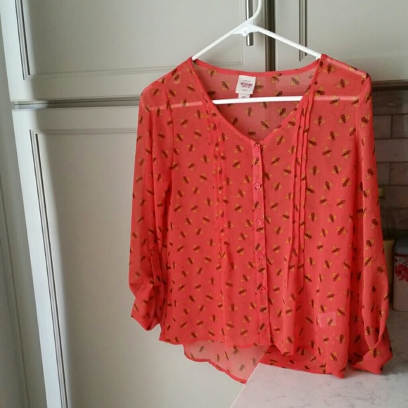 Mossimo coral bumble bee blouse