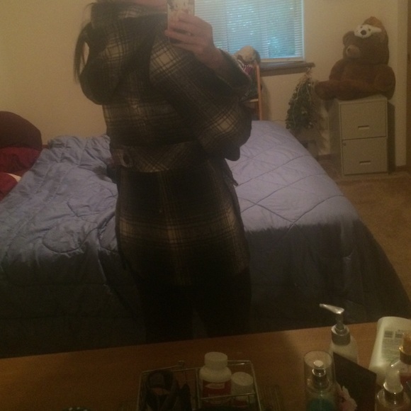 Woman's jacket - Picture 3 of 4