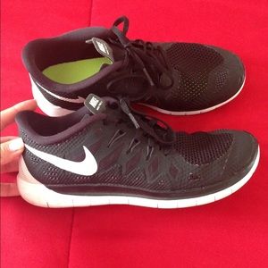 🚫S O L D 🚫Nike free runs