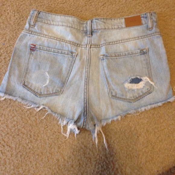 Urban Outfitters BDG Light Wash Shorts - Picture 3 of 3