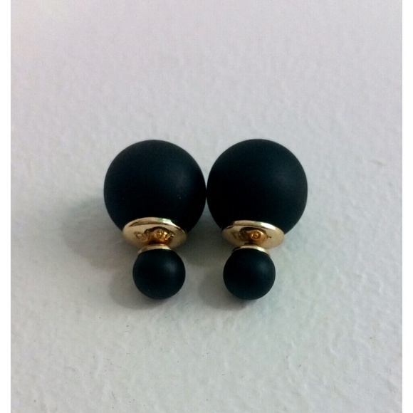 Mise en Dior design tribal double pearl earrings