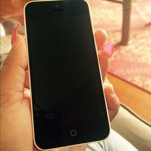 BRAND NEW IPHONE 5c (WHITE)‼️