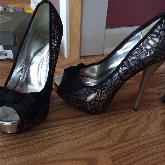 Deb high heels! Black and silver