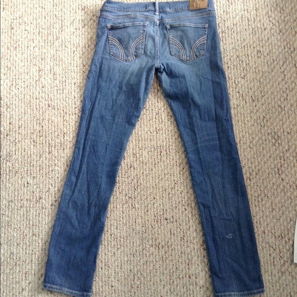 Light Wash Hollister Laguna Skinny Jeans - Picture 2 of 4