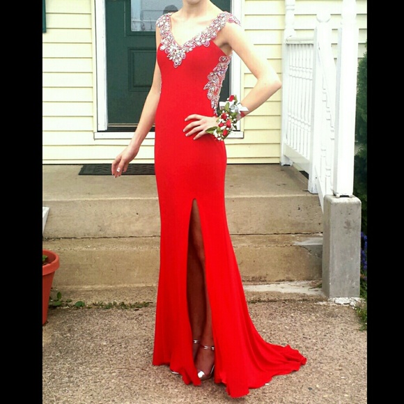 Tony Bowls Prom or Pageant Gown, size 2 - Picture 1 of 4