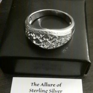 Sterling Silver genuine Diamond ring
