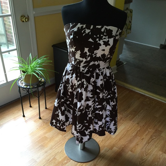 Strapless print dress