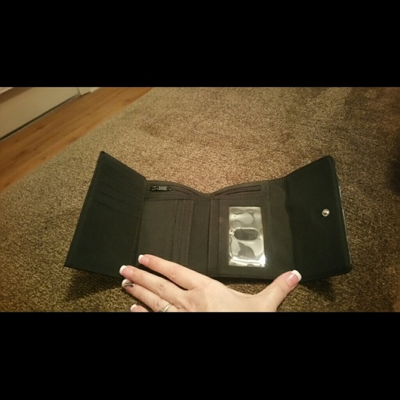 Nine West wallet - Picture 3 of 3