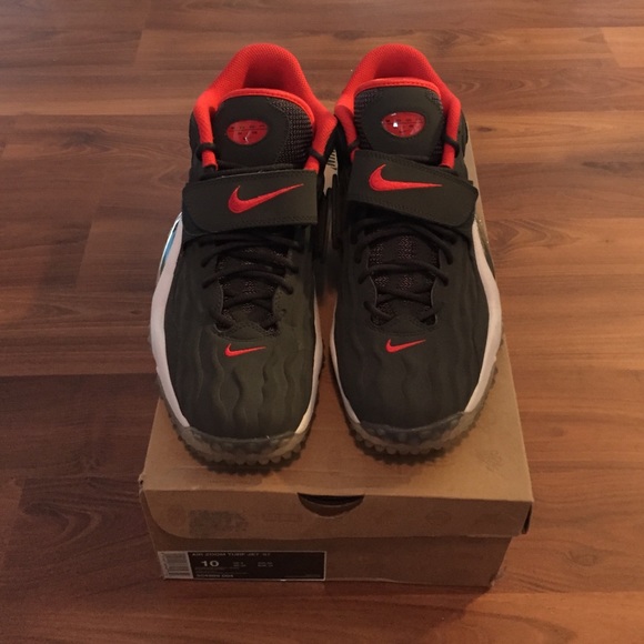 Nike "Air Zoom Turf Jet '97"