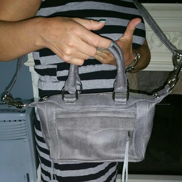 Rebecca - Picture 2 of 4