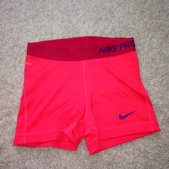 Nike Pants - ⭐️SALE⭐️ Nike-Pros