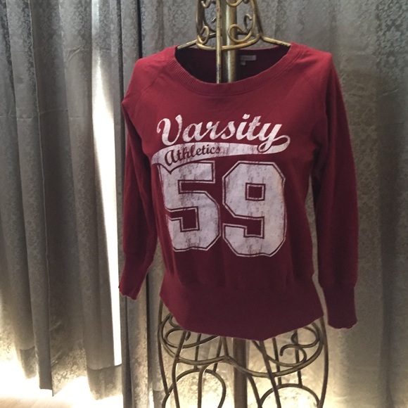 ⭕️Burgundy shirt!⭕️