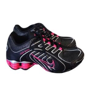 BLACK AND PINK NIKE TENNIS SHOES.